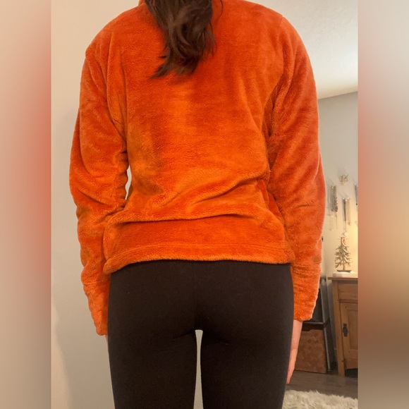 The North Face Fuzzy Quarter Zip - Picture 4 of 7